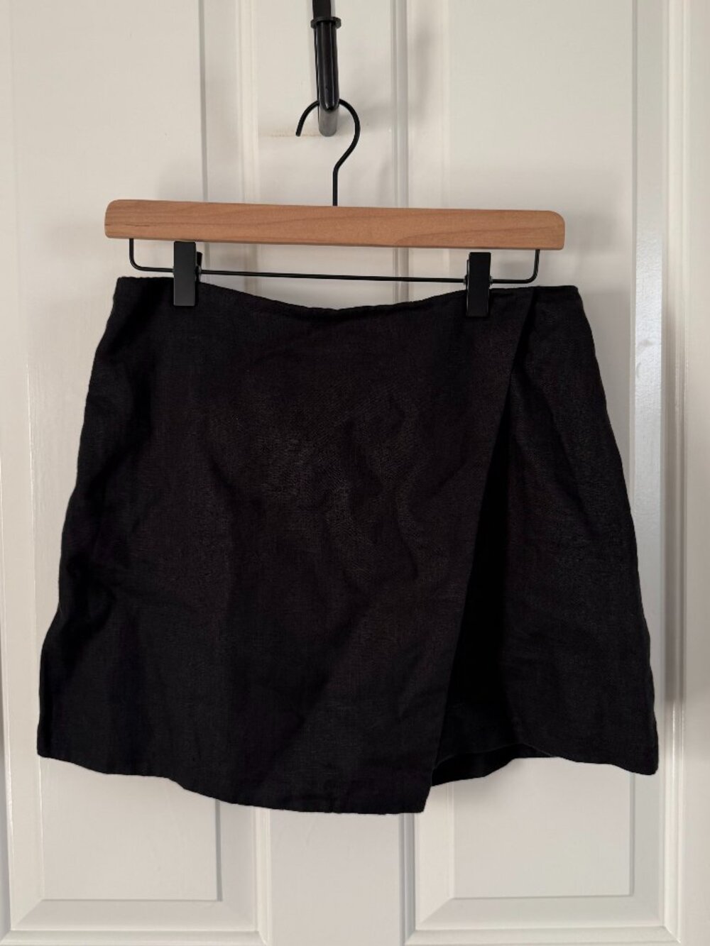 Quince Black Linen Skort, Size 8